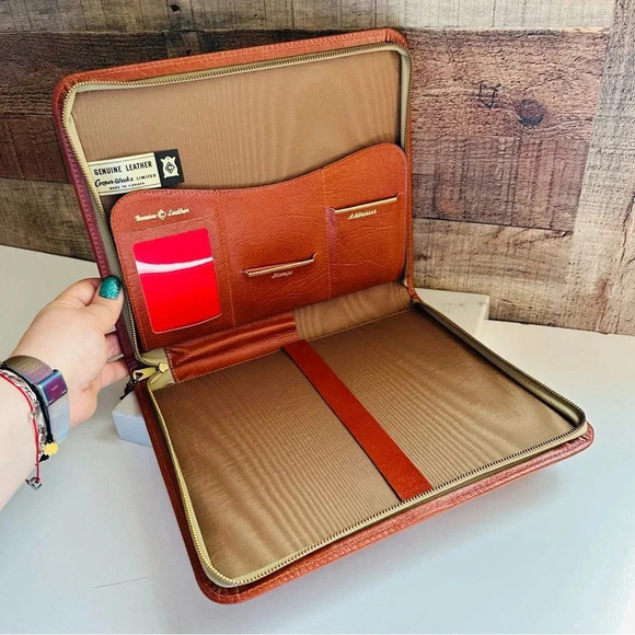 Unisex NWOT Vintage 1960's Leather Portfolio made in Canada by Cooper-Weeks - Picture 6 of 9